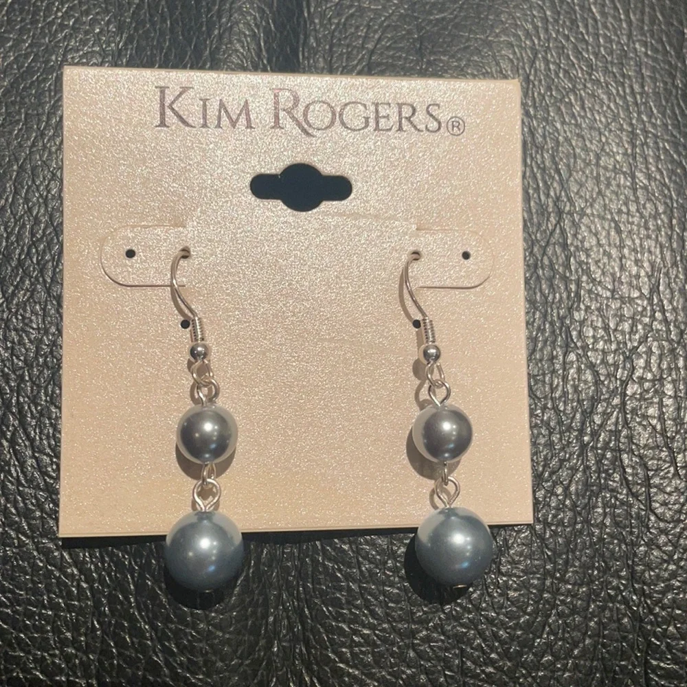 Kim Rogers dangle fashion earrings
